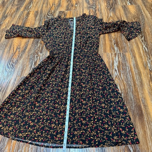Old Navy Black Gold Midi Dress Ruffle Bell Sleeve Size XS Womens Christmas Flora - Picture 4 of 7